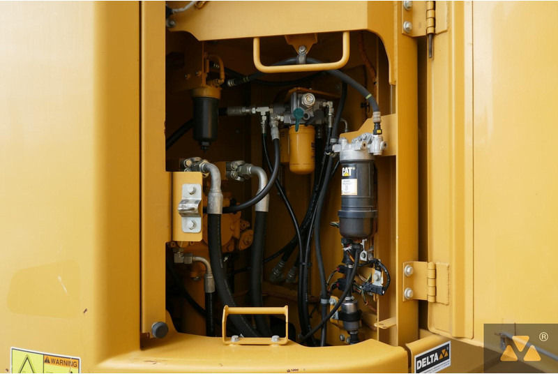 حفار زحاف Caterpillar 325F LCR: صورة 16