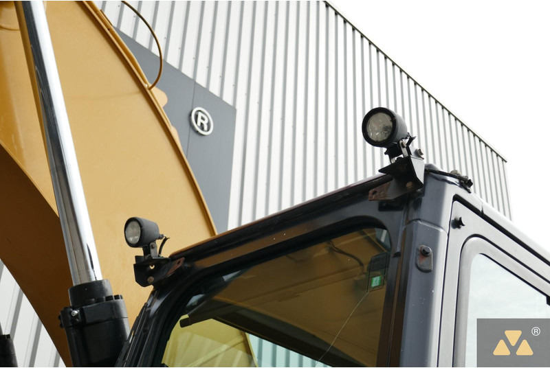 حفار زحاف Caterpillar 325F LCR: صورة 19