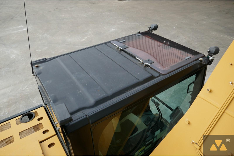 حفار زحاف Caterpillar 325F LCR: صورة 12