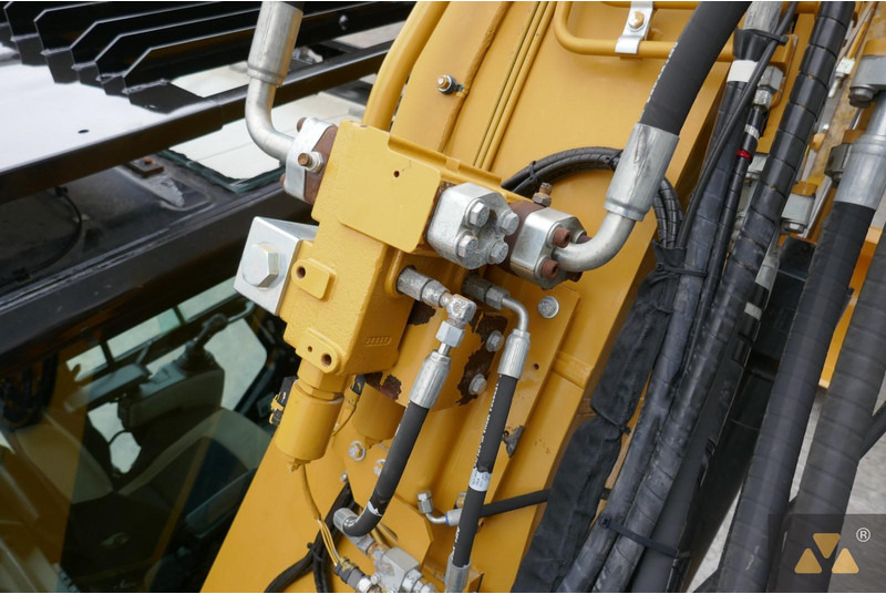 حفار زحاف Caterpillar 325F LCR: صورة 18