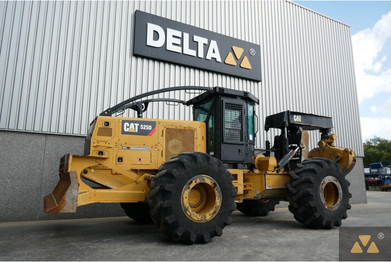Caterpillar 525D - معدات الغابات: صورة 4 Caterpillar 525D - معدات الغابات: صورة 4