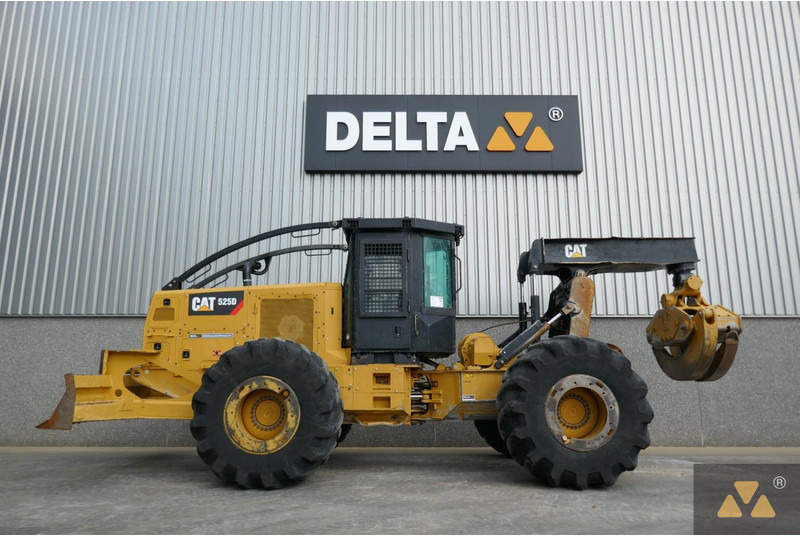 Caterpillar 525D - معدات الغابات: صورة 1 Caterpillar 525D - معدات الغابات: صورة 1
