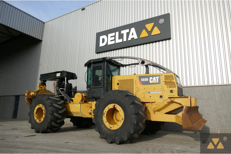 Caterpillar 555D - معدات الغابات: صورة 3 Caterpillar 555D - معدات الغابات: صورة 3