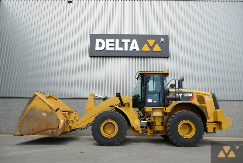 Caterpillar 962M - اللودر بعجل: صورة 1 Caterpillar 962M - اللودر بعجل: صورة 1