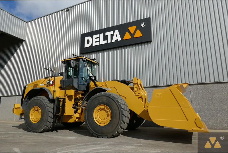 اللودر بعجل Caterpillar 980M: صورة 8