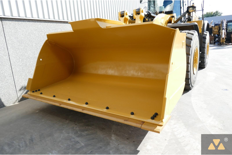 اللودر بعجل Caterpillar 980M: صورة 6