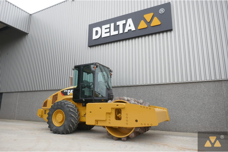 Caterpillar CP76 - مدحلة: صورة 3 Caterpillar CP76 - مدحلة: صورة 3