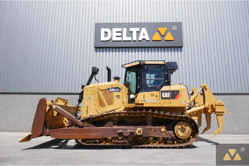 Caterpillar D7E LGP - جرافة: صورة 1 Caterpillar D7E LGP - جرافة: صورة 1