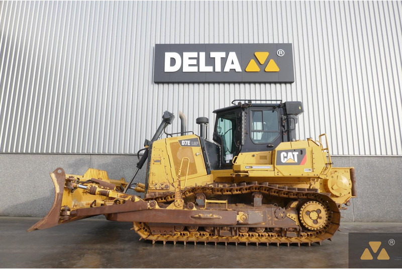 Caterpillar D7E LGP - جرافة: صورة 1 Caterpillar D7E LGP - جرافة: صورة 1