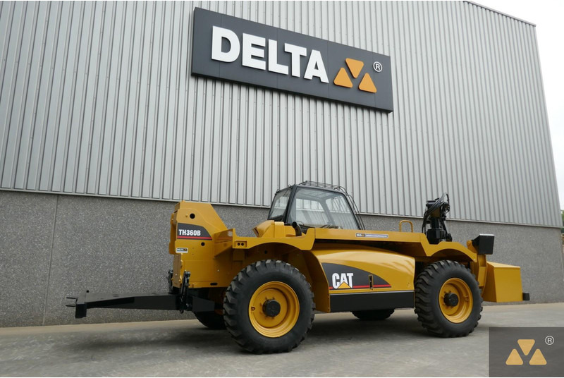 Caterpillar TH360B Welding Tractor - آلات البناء: صورة 5 Caterpillar TH360B Welding Tractor - آلات البناء: صورة 5