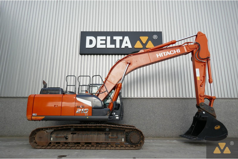 Hitachi ZX210LC-7 - حفار زحاف: صورة 2 Hitachi ZX210LC-7 - حفار زحاف: صورة 2