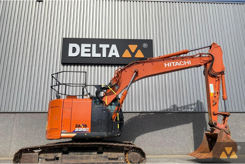 Hitachi ZX225USLC-6 - حفار زحاف: صورة 2 Hitachi ZX225USLC-6 - حفار زحاف: صورة 2