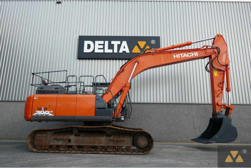 Hitachi ZX300LC-6 - حفار زحاف: صورة 2 Hitachi ZX300LC-6 - حفار زحاف: صورة 2