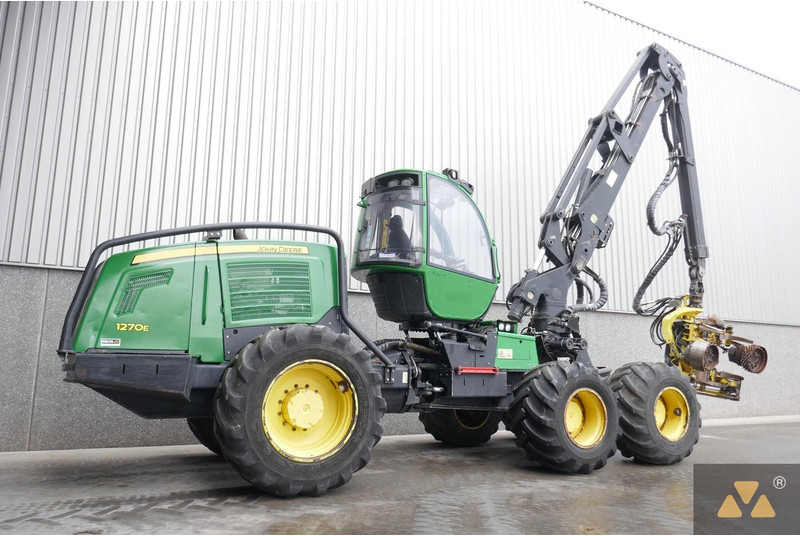 John Deere 1270E - حصادة الأخشاب: صورة 5 John Deere 1270E - حصادة الأخشاب: صورة 5