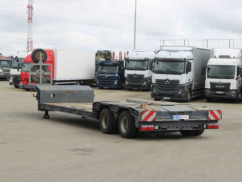 Goldhofer STZ-TL 2-27/80, DRIVE-IN - عربة منخفضة مسطحة نصف مقطورة: صورة 5 Goldhofer STZ-TL 2-27/80, DRIVE-IN - عربة منخفضة مسطحة نصف مقطورة: صورة 5