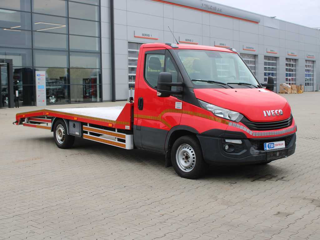Iveco 35S18, EURO 6, WINCH, DRIVES, TIRES 80% - شاحنة سحب: صورة 3 Iveco 35S18, EURO 6, WINCH, DRIVES, TIRES 80% - شاحنة سحب: صورة 3