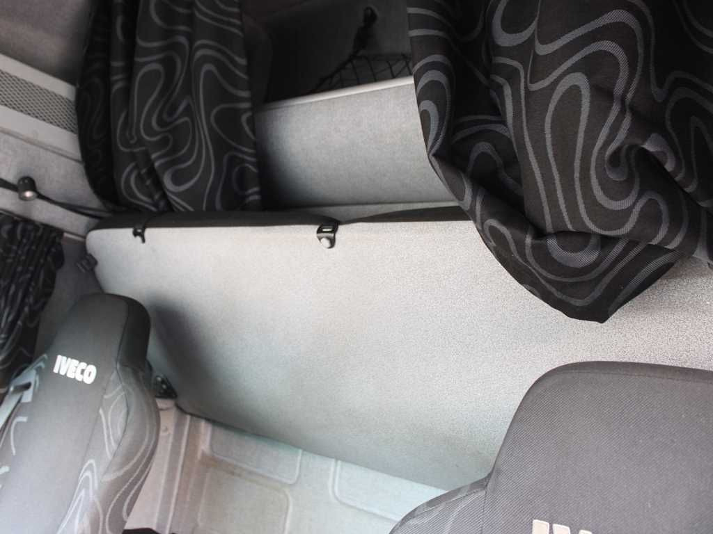 Iveco EUROCARGO 75E18, SIDE-WALLS, EURO 5 - شاحنة ستارة: صورة 4 Iveco EUROCARGO 75E18, SIDE-WALLS, EURO 5 - شاحنة ستارة: صورة 4