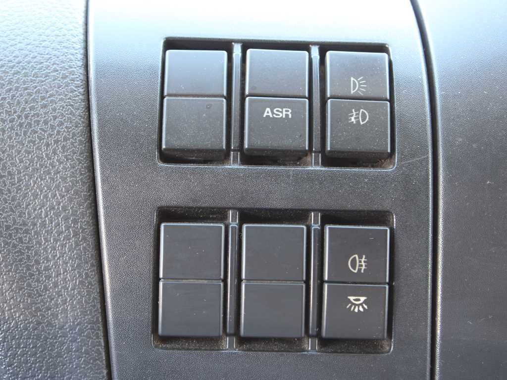 شاحنة ستارة Iveco EUROCARGO ML 75E18, EURO 5EEV, PNEU 90%, SIDE: صورة 10 شاحنة ستارة Iveco EUROCARGO ML 75E18, EURO 5EEV, PNEU 90%, SIDE: صورة 10