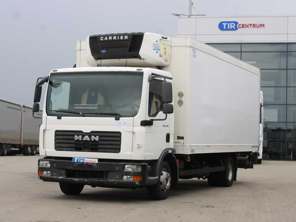 MAN TGL 12.210, TAIL LIFT, CARRIER SUPRA 850Mt - شاحنة الفريزر: صورة 1 MAN TGL 12.210, TAIL LIFT, CARRIER SUPRA 850Mt - شاحنة الفريزر: صورة 1