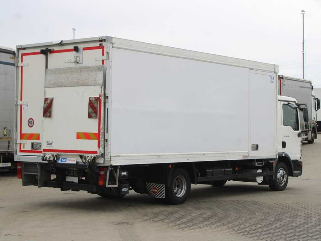 MAN TGL 12.210, TAIL LIFT, CARRIER SUPRA 850Mt - شاحنة الفريزر: صورة 3 MAN TGL 12.210, TAIL LIFT, CARRIER SUPRA 850Mt - شاحنة الفريزر: صورة 3