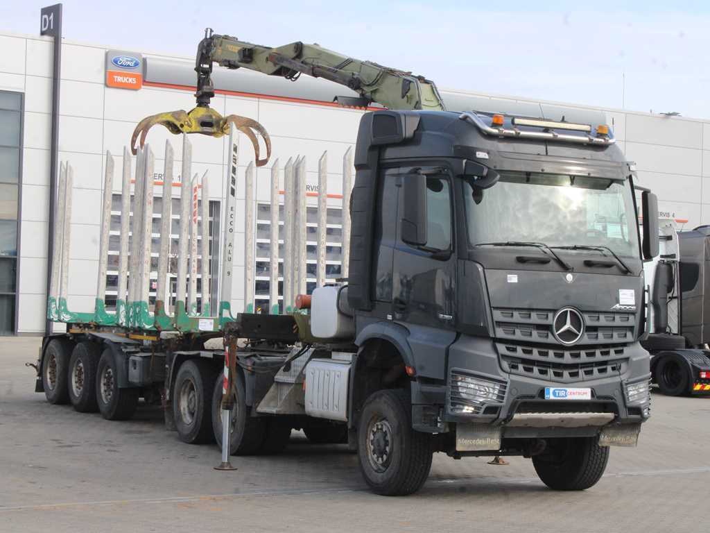 Mercedes-Benz Arocs 3351, 6x6, HYDRAULIC ARM LOGLIFT ET450, TYRES 80% - وحدة جر, نصف مقطورة اخشاب: صورة 3 Mercedes-Benz Arocs 3351, 6x6, HYDRAULIC ARM LOGLIFT ET450, TYRES 80% - وحدة جر, نصف مقطورة اخشاب: صورة 3