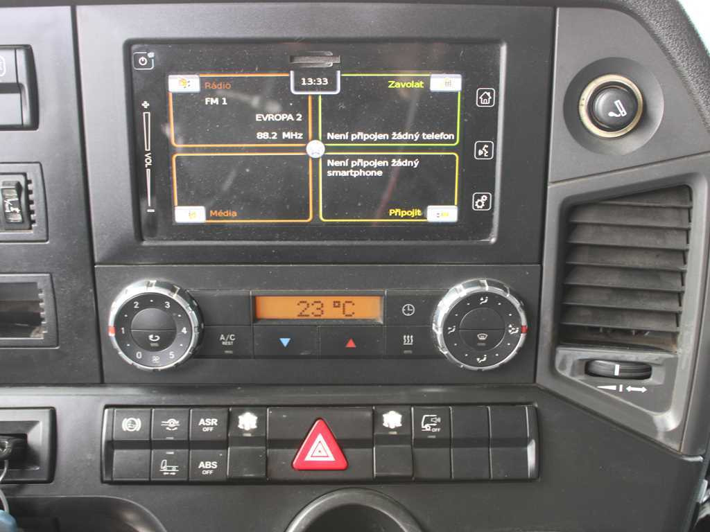 وحدة جر, نصف مقطورة اخشاب Mercedes-Benz Arocs 3351, 6x6, HYDRAULIC ARM LOGLIFT ET450, TYRES 80%: صورة 19 وحدة جر, نصف مقطورة اخشاب Mercedes-Benz Arocs 3351, 6x6, HYDRAULIC ARM LOGLIFT ET450, TYRES 80%: صورة 19