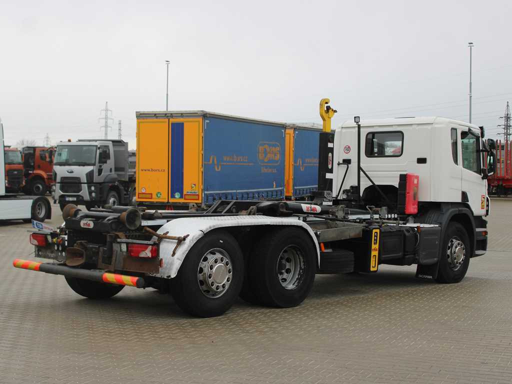 Scania P410, EURO 6, 6X2, CONTAINER HOOK CARRIER, LIFTING AXLE - شاحنة ذات خطاف: صورة 4 Scania P410, EURO 6, 6X2, CONTAINER HOOK CARRIER, LIFTING AXLE - شاحنة ذات خطاف: صورة 4