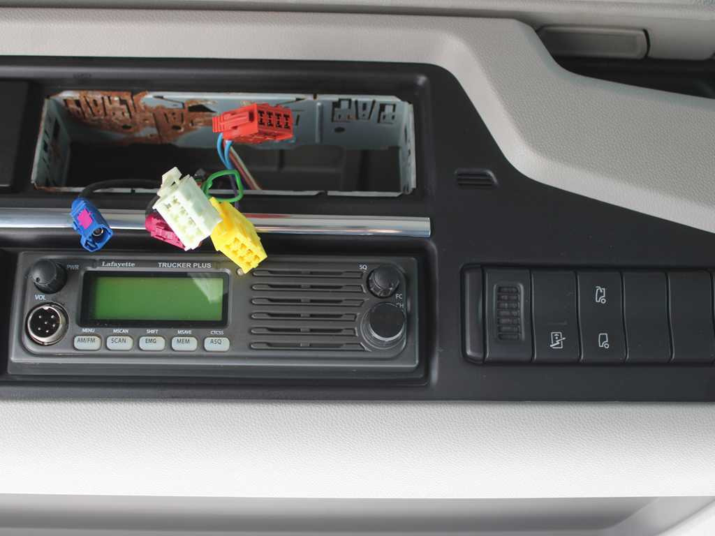 وحدة جر Scania R 450, LOWDECK, EURO 6, RETARDER, NAVIGATION: صورة 19 وحدة جر Scania R 450, LOWDECK, EURO 6, RETARDER, NAVIGATION: صورة 19