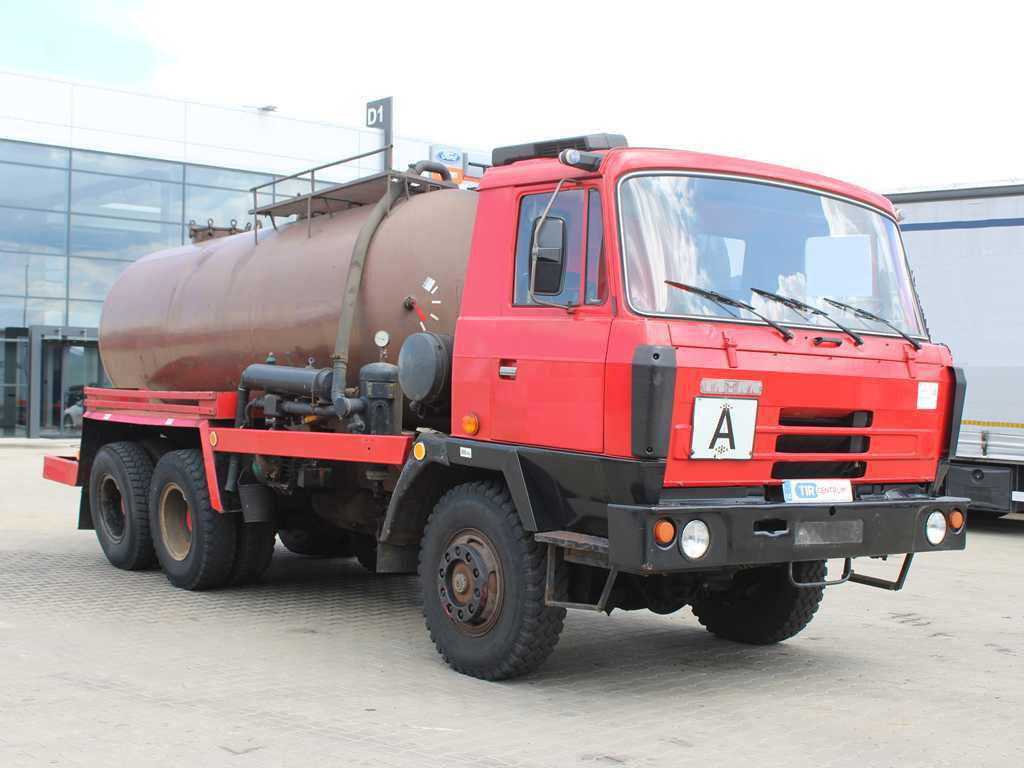 Tatra T815, 6X6, 11m³, FUEL TRUCK - شاحنة صهريج: صورة 3 Tatra T815, 6X6, 11m³, FUEL TRUCK - شاحنة صهريج: صورة 3