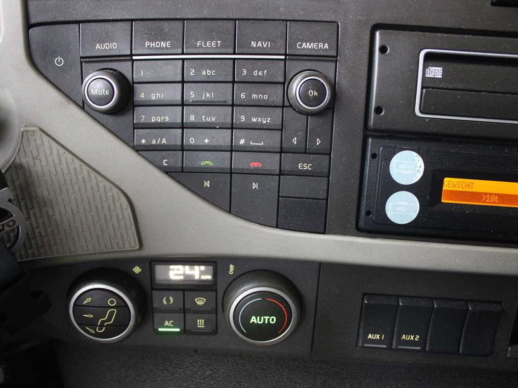 شاحنة نقل سيارات شاحنة Volvo FM 460, EURO 6, VEB+, INDEPENDENT AIR CONDITIONING, + LOHR (2006): صورة 20