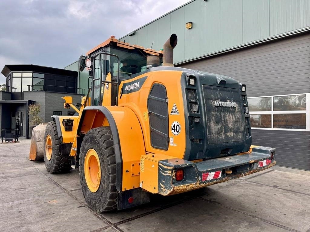 Hyundai HL960A - اللودر بعجل: صورة 3 Hyundai HL960A - اللودر بعجل: صورة 3