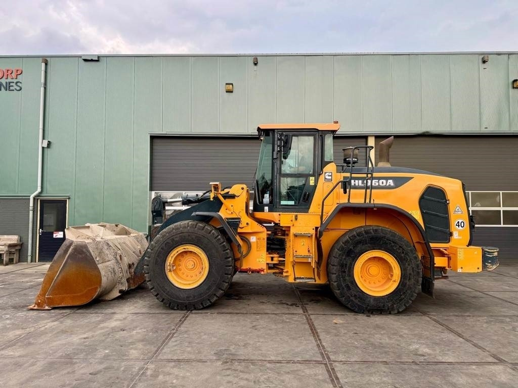 Hyundai HL960A - اللودر بعجل: صورة 1 Hyundai HL960A - اللودر بعجل: صورة 1