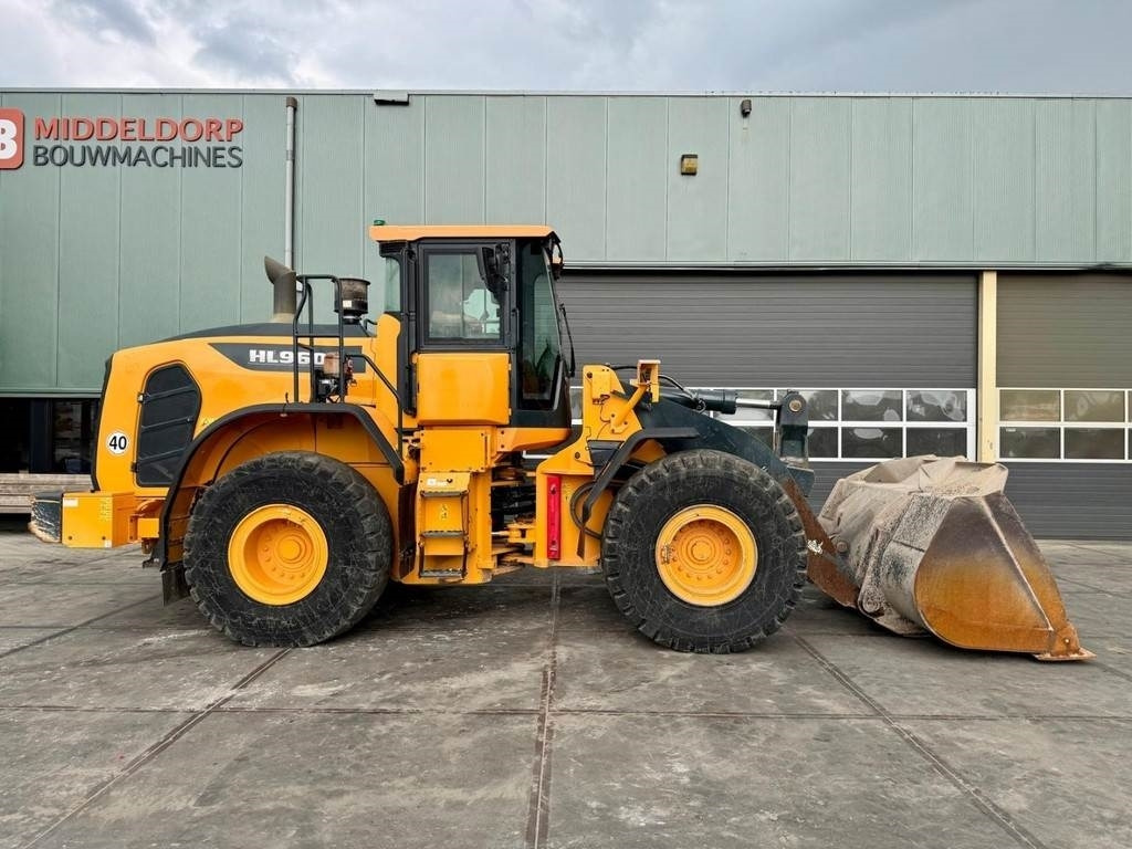 Hyundai HL960A - اللودر بعجل: صورة 5 Hyundai HL960A - اللودر بعجل: صورة 5