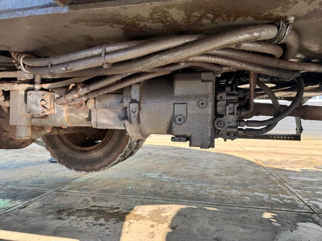 معالج النفايات Sennebogen 825M C: صورة 15