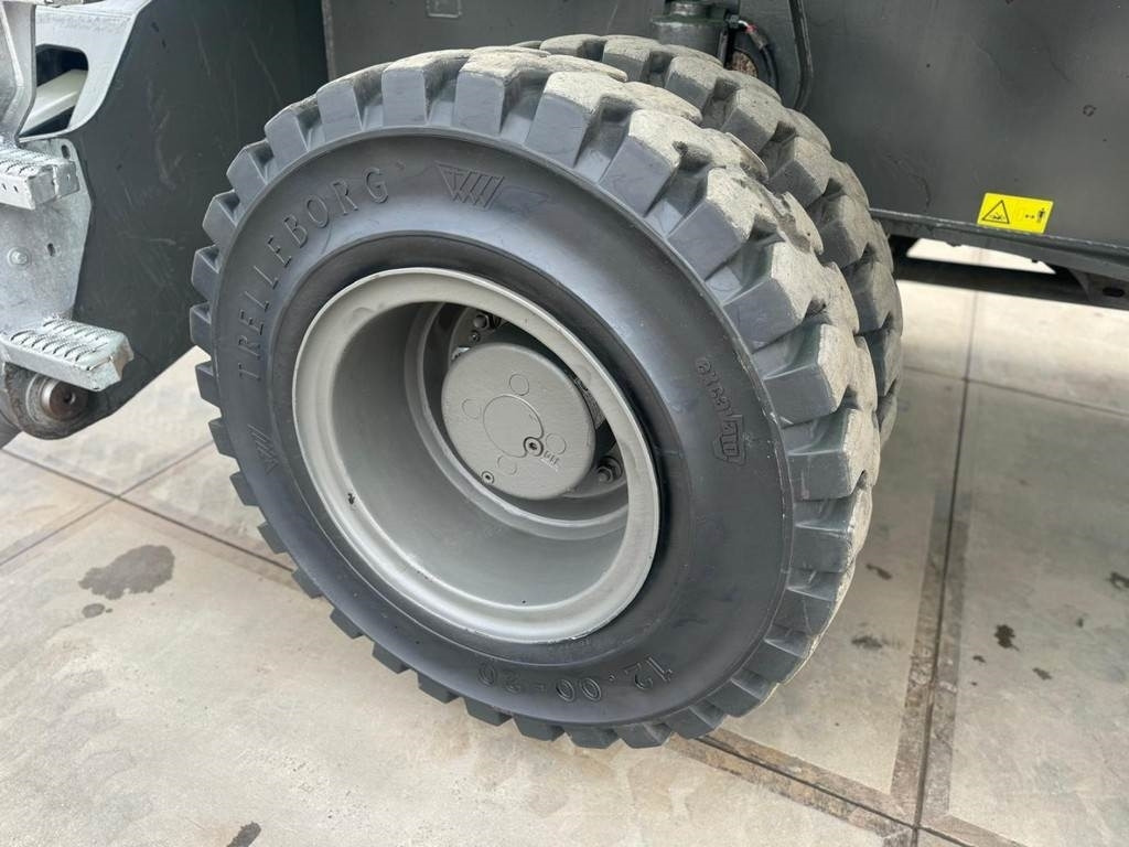 معالج النفايات Sennebogen 835M E: صورة 10