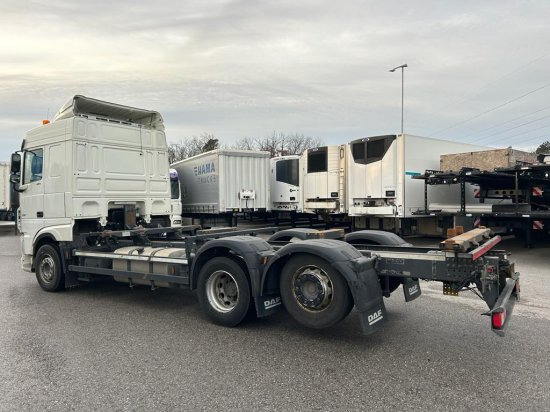 DAF XF 480 FAR BDF Euro 6 Liftachse, Retarder - شاحنات الحاويات / جسم علوي قابل للتغيير شاحنة: صورة 4 DAF XF 480 FAR BDF Euro 6 Liftachse, Retarder - شاحنات الحاويات / جسم علوي قابل للتغيير شاحنة: صورة 4