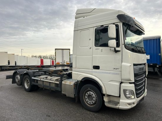 DAF XF 480 FAR BDF Euro 6 Liftachse, Retarder - شاحنات الحاويات / جسم علوي قابل للتغيير شاحنة: صورة 3 DAF XF 480 FAR BDF Euro 6 Liftachse, Retarder - شاحنات الحاويات / جسم علوي قابل للتغيير شاحنة: صورة 3