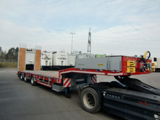HUMBAUR HTSK 30 schräg, 3-Achs Tieflader, Radmulden, Liftachse, Nachlaufachse, Verzinkt - عربة منخفضة مسطحة نصف مقطورة: صورة 3 HUMBAUR HTSK 30 schräg, 3-Achs Tieflader, Radmulden, Liftachse, Nachlaufachse, Verzinkt - عربة منخفضة مسطحة نصف مقطورة: صورة 3