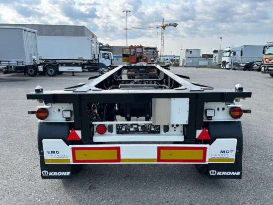 Krone Box Liner SZC 18 ADR-Chassi für 20ft Container, 1-A Liftachse - نصف مقطورة لنقل الحاويات: صورة 4 Krone Box Liner SZC 18 ADR-Chassi für 20ft Container, 1-A Liftachse - نصف مقطورة لنقل الحاويات: صورة 4