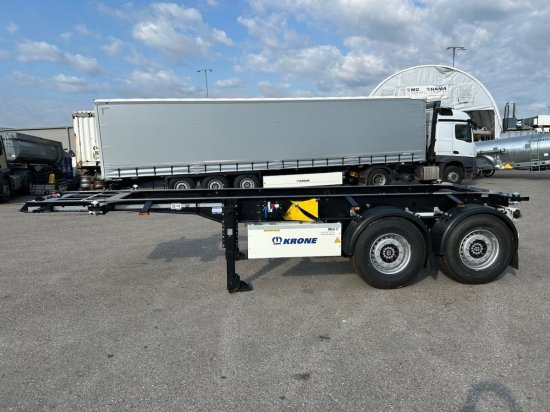 Krone Box Liner SZC 18 ADR-Chassi für 20ft Container, 1-A Liftachse - نصف مقطورة لنقل الحاويات: صورة 2 Krone Box Liner SZC 18 ADR-Chassi für 20ft Container, 1-A Liftachse - نصف مقطورة لنقل الحاويات: صورة 2