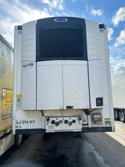 Krone SD Cool Liner, Carrier Vector 1350 - نصف مقطورة متساوي الحرارة: صورة 2 Krone SD Cool Liner, Carrier Vector 1350 - نصف مقطورة متساوي الحرارة: صورة 2