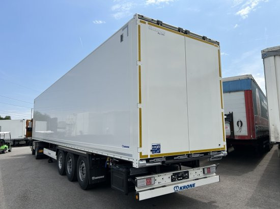Krone SDK27 Dryliner Koffer Auflieger, Zurschienen ,5 Stück verfügbar - نصف مقطورة صندوق مغلق: صورة 3 Krone SDK27 Dryliner Koffer Auflieger, Zurschienen ,5 Stück verfügbar - نصف مقطورة صندوق مغلق: صورة 3