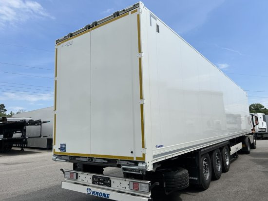 Krone SDK27 Dryliner Koffer Auflieger, Zurschienen ,5 Stück verfügbar - نصف مقطورة صندوق مغلق: صورة 4 Krone SDK27 Dryliner Koffer Auflieger, Zurschienen ,5 Stück verfügbar - نصف مقطورة صندوق مغلق: صورة 4