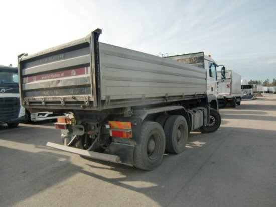 MAN TGA 26.360 6x4 Kipper, Manuel, E3 Schwarzmüller 3-Seitenkipper - شاحنة قلاب: صورة 4 MAN TGA 26.360 6x4 Kipper, Manuel, E3 Schwarzmüller 3-Seitenkipper - شاحنة قلاب: صورة 4