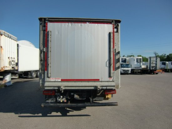 MAN TGS 18.420 Tiertransporter,Euro 6, Manual Seilwinde, el. Ladebordwand Voll Luft - شاحنة نقل خيل: صورة 5 MAN TGS 18.420 Tiertransporter,Euro 6, Manual Seilwinde, el. Ladebordwand Voll Luft - شاحنة نقل خيل: صورة 5