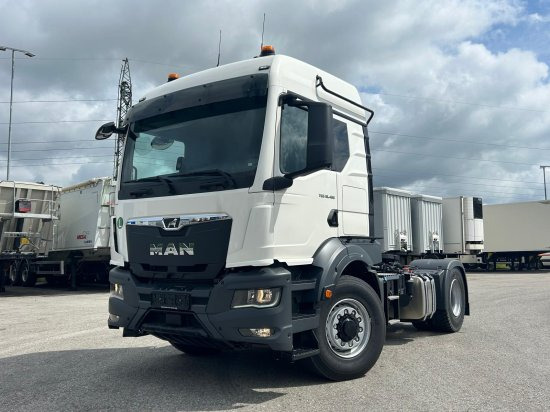 MAN TGS 18.520 4x4 Hydro Pritarder Kipphydraulik - وحدة جر: صورة 1 MAN TGS 18.520 4x4 Hydro Pritarder Kipphydraulik - وحدة جر: صورة 1