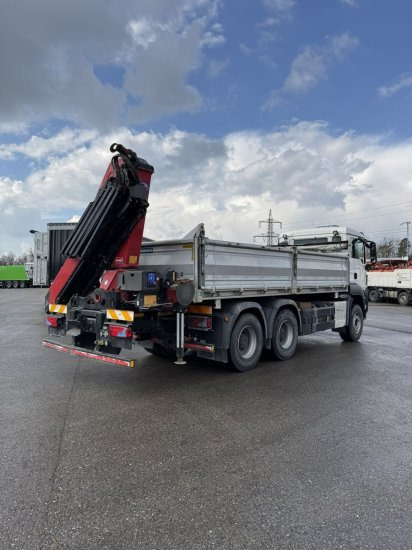 MAN TGS 26.430 6x4 3-Seitenkipper, HMF 2020K-RC Heckkran abnehmbar, - شاحنة قلاب, شاحنة كرين: صورة 4 MAN TGS 26.430 6x4 3-Seitenkipper, HMF 2020K-RC Heckkran abnehmbar, - شاحنة قلاب, شاحنة كرين: صورة 4