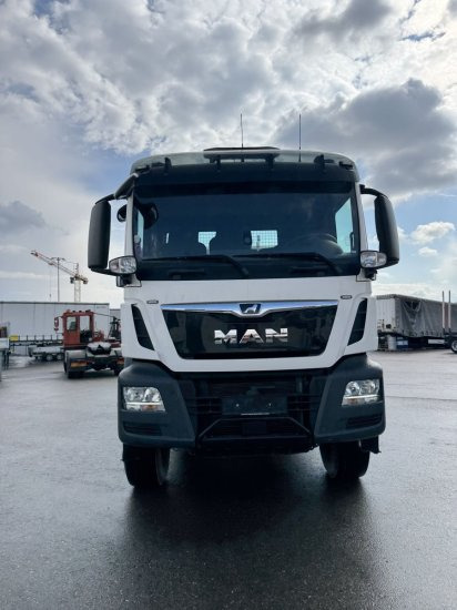 MAN TGS 26.430 6x4 3-Seitenkipper, HMF 2020K-RC Heckkran abnehmbar, - شاحنة قلاب, شاحنة كرين: صورة 2 MAN TGS 26.430 6x4 3-Seitenkipper, HMF 2020K-RC Heckkran abnehmbar, - شاحنة قلاب, شاحنة كرين: صورة 2