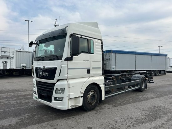 MAN TGX 18.460 XLX, 4x2, Euro 6, Standklima - شاحنات الحاويات / جسم علوي قابل للتغيير شاحنة: صورة 1 MAN TGX 18.460 XLX, 4x2, Euro 6, Standklima - شاحنات الحاويات / جسم علوي قابل للتغيير شاحنة: صورة 1