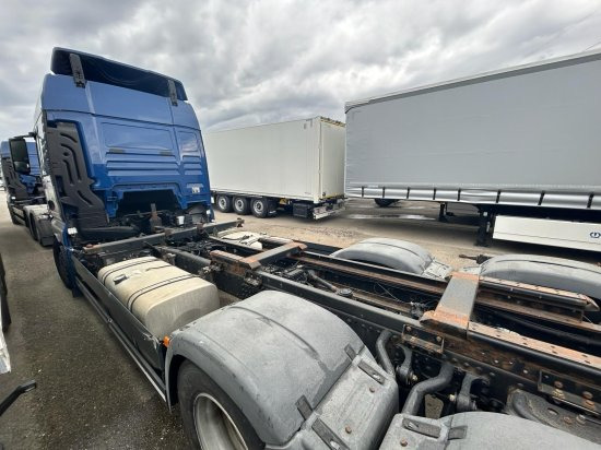 MAN TGX 26.440 XLX 6x2 Liftachse, Euro 6, Motorschaden - شاحنات الحاويات / جسم علوي قابل للتغيير شاحنة: صورة 4 MAN TGX 26.440 XLX 6x2 Liftachse, Euro 6, Motorschaden - شاحنات الحاويات / جسم علوي قابل للتغيير شاحنة: صورة 4